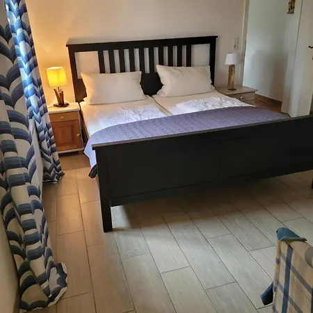 Gulfhof Anelis * Krummhoern